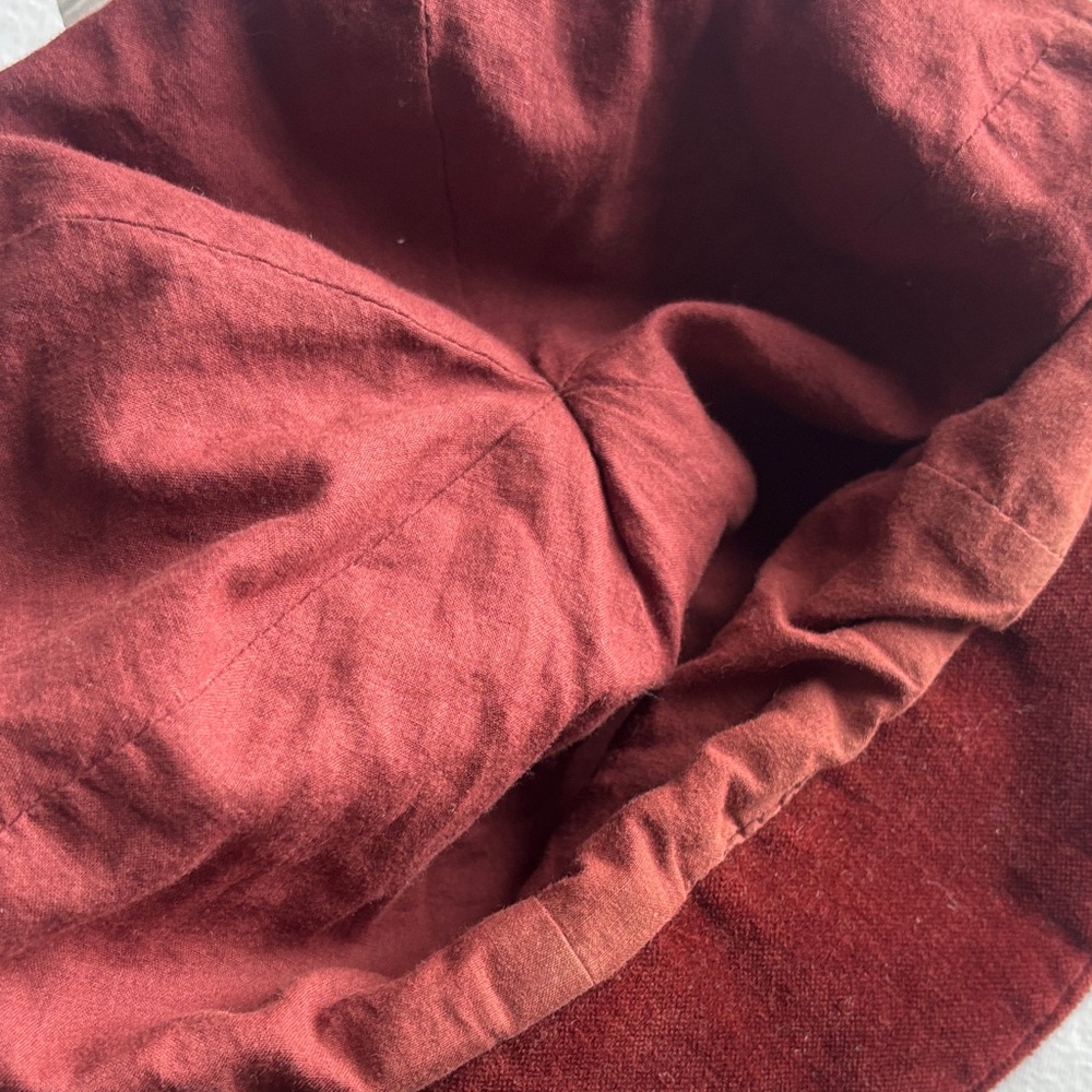 Anthropologie NEST Velvet Burgundy bucket Hat Ribbon Button Detail y2k - Picture 6 of 7